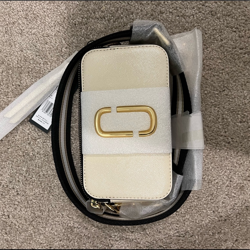 NEW WITH TAGS Marc Jacobs Snapshot Bag